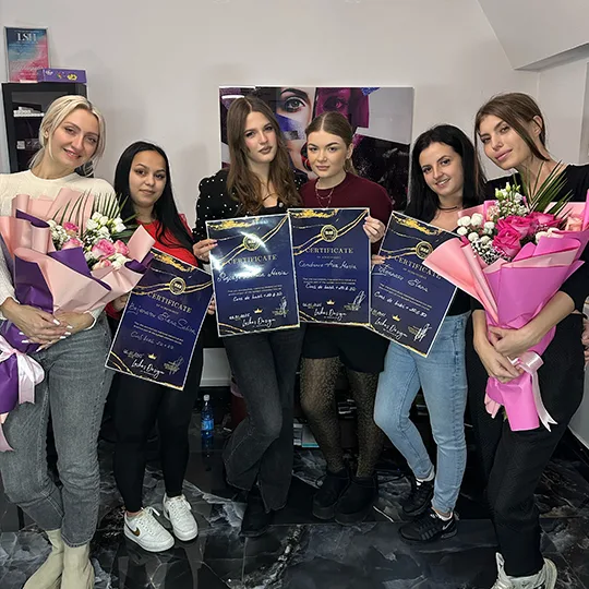 Galeria absolventelor